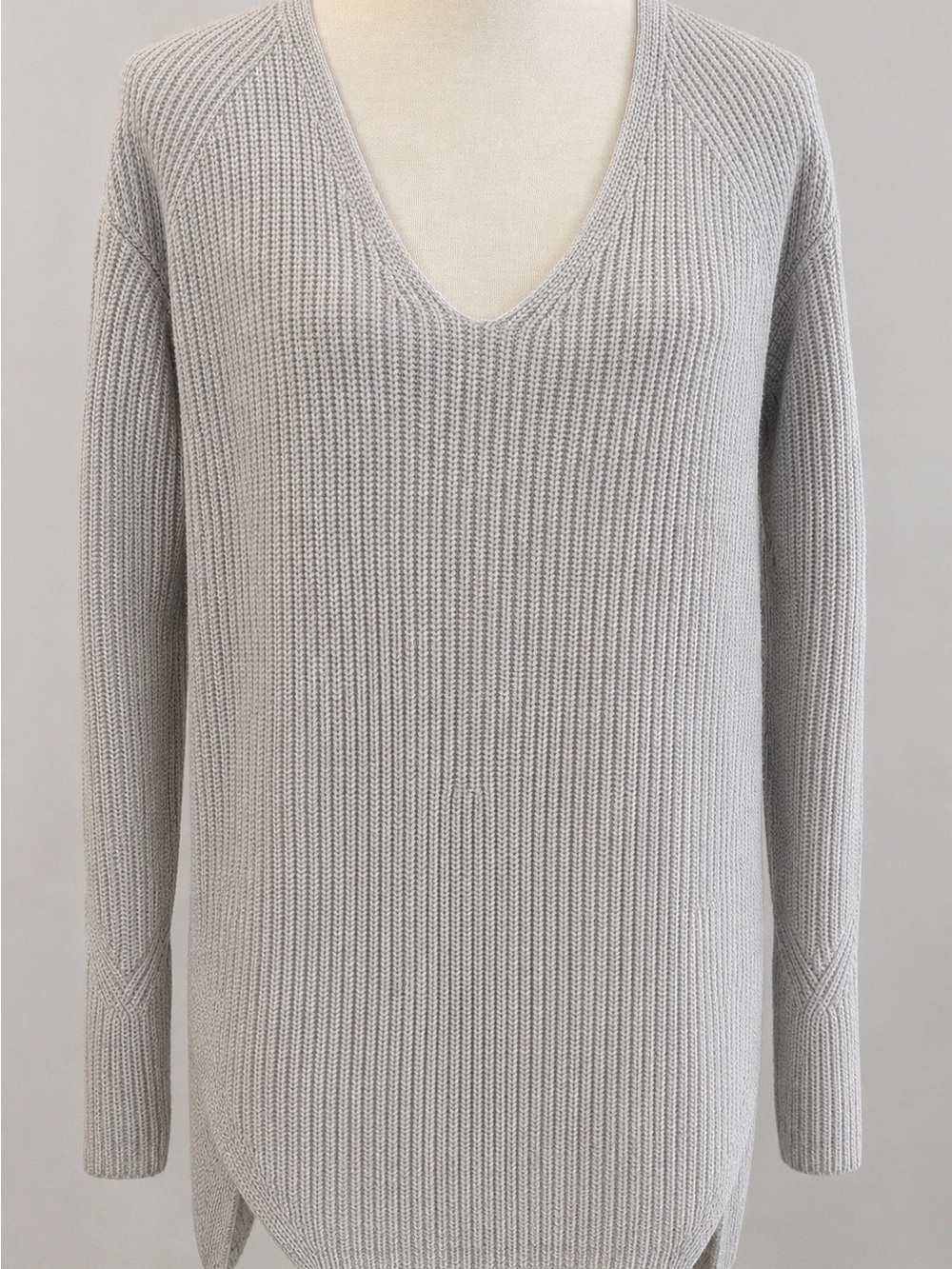 V-Neck Ribbed Knit Women's Sweater with side zippers - Light Gray